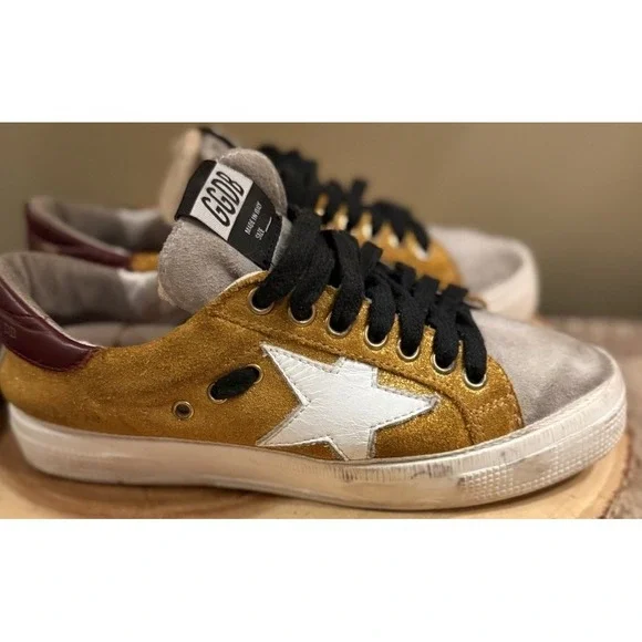 Golden Goose Two-Tone May Shoes Women's 5 Mustard Suede Sneakers & Zipper Case - Picture 2 of 16